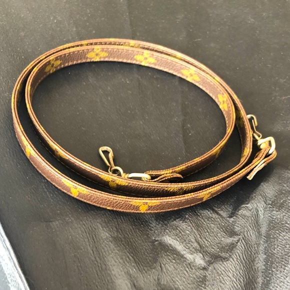 Louis Vuitton Handbags - Vintage Louis Vuitton Strap